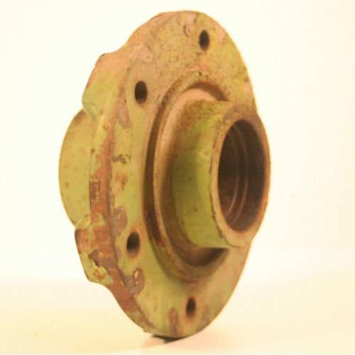 Used Wheel Hub fits John Deere 435 556 557 566 567 3800 3940 3950 3955 3960 3970 3975 945 946 955 956 1209 1214 1217 1219 1380 1424 1525 1600 AE33943 Used Wheel Hub fits John Deere 435 556 557 566 567 3800 3940 3950 3955 3960 3970 3975 945 946 955 956 1209 1214 1217 1219 1380 1424 1525 1600 AE33943