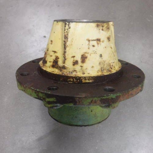 498244 | Wheel Hub | John Deere 4520 4620 4630 5020 |  | R40194
