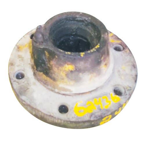 Used Wheel Hub fits John Deere 2440 2640 R62436 Used Wheel Hub fits John Deere 2440 2640 R62436