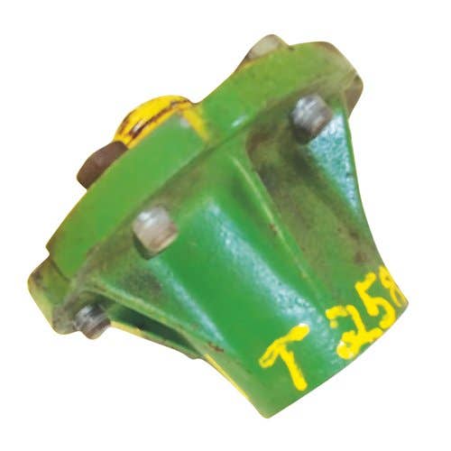 404768 | Wheel Hub | John Deere 300 300 301 301 302 302 400 400 401 401 820 830 920 1010 1010 1020 1120 1520 1530 2010 2020 2020 2030 2040 2120 2440 2630 2640 |  | T25809