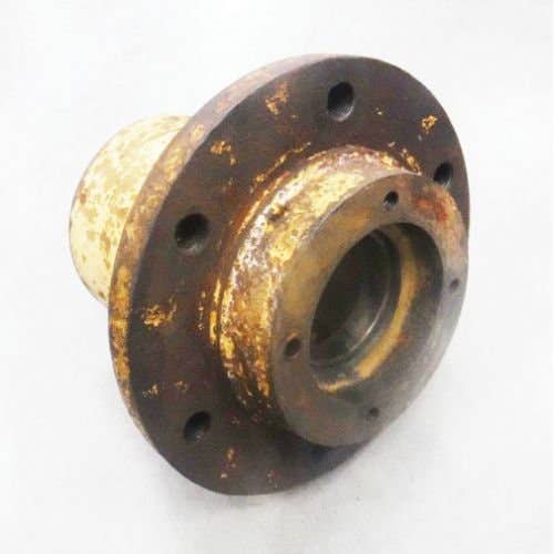 Used Wheel Hub fits White 2-78 2-85 4-78 2-62 2-78 4-78 fits Oliver 1550 1555 1650 1655 1900 1850 1750 1800 fits Minneapolis Moline G750 155193A