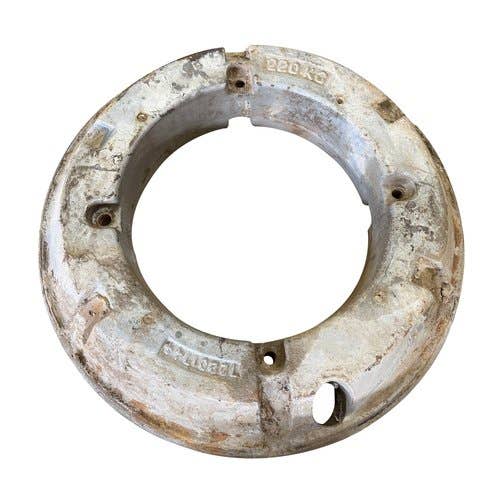 447341 | Wheel Weight | AGCO DT225 | Fendt 712 Vario 714 Vario 716 Vario 920 924 Vario 926 |  | 72201744 | 72201744