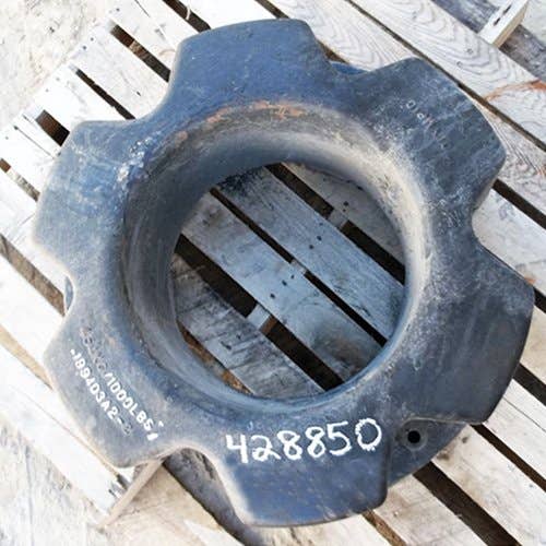 428850 | Wheel Weight | Case IH Magnum 180 Magnum 190 Magnum 200 Magnum 210 Magnum 215 Magnum 220 Magnum 225 Magnum 235 Magnum 240 Magnum 245 Magnum 250 Magnum 255 Magnum 260 Magnum 275 Magnum 280 Magnum 290 Magnum 305 Magnum 310 |  | 405830A1 | 199403A2