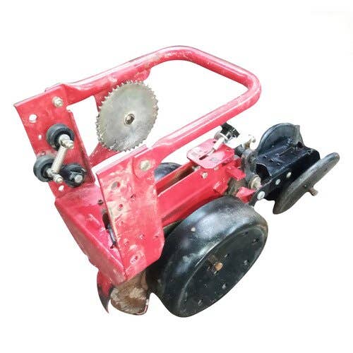 422118 | Row Unit Assembly | White 8500 8816 8824 |  | 700160098N | 70012160