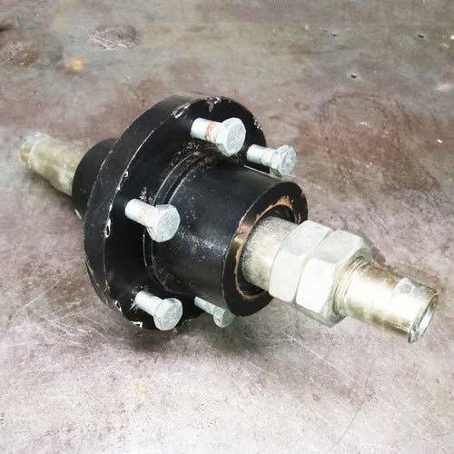422202 | Wheel Hub and Shaft Assembly | White 6200 6300 8500 |  | BA5201 | 700720582 |  SN10879