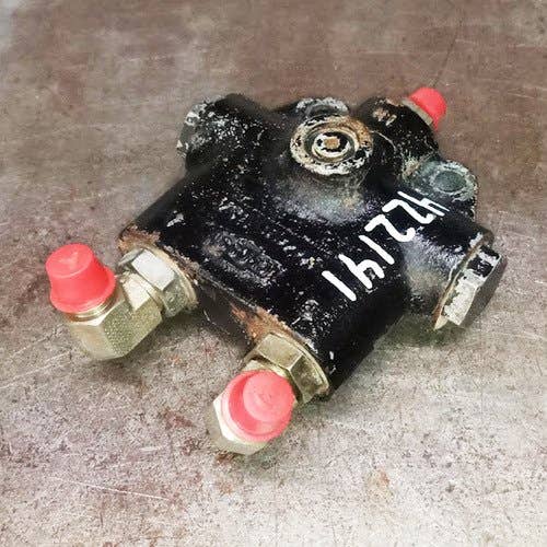 422141 | Sequencing Valve | White 6184 6524 6531 8742 8743 |  | CA282