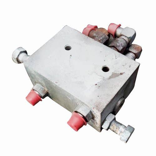 423957 | Sequence Valve | White 6000 6200 6300 6772 6788 8102 8104 8106 8108 8116 8122 8128 8138 |  | N851998