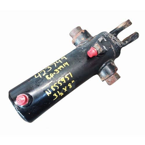 423749 | Outer Wheel Lift Cylinder | White 6200 6300 |  | N855951 | N857748