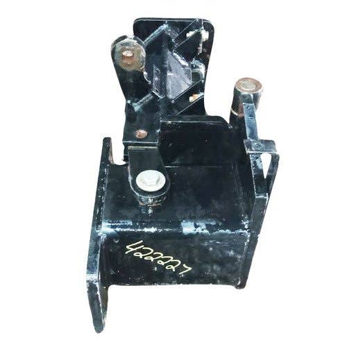 422227 | Marker Arm Mount Assembly Right Hand | White 8500 |  | N858702 | N857261