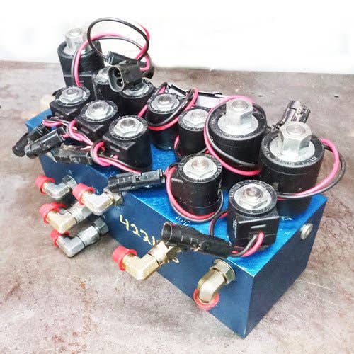 422126 | Hitch Valve Assembly | White 8500 |  | SN10979 | N857350