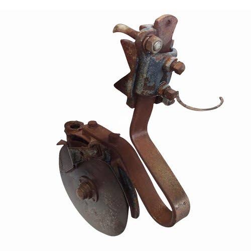 423985 | Double Disk Fertilizer Opener | White 3407 3408 5100 5700 6000 6100 6200 6300 6512 6515 6800 8816 8824 |  | W246705B