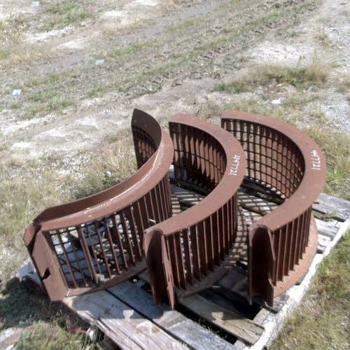 Used Wide Wire Concaves Set of 3 fits John Deere 9560 STS AH206123 AH206122 BH84290 Used Wide Wire Concaves Set of 3 fits John Deere 9560 STS AH206123 AH206122 BH84290
