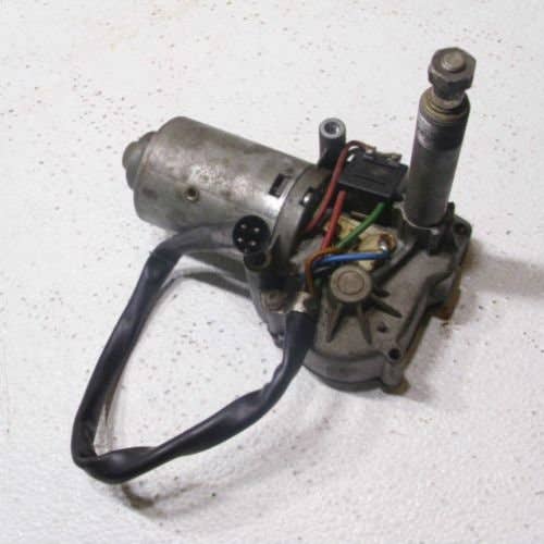 458805 | Windsheild Wiper Motor - Right Hand | John Deere 2040 2040S 2140 2350 2355 2550 2555 2750 2755 2855N 2940 2950 2955 3040 3055 3140 3150 3155 3255 3640 |  | AL55527 | AL34843
