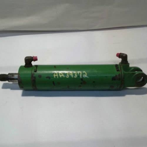 Used Wing Fold Cylinder fits John Deere 1760 AA39372 AA39372 Used Wing Fold Cylinder fits John Deere 1760 AA39372 AA39372