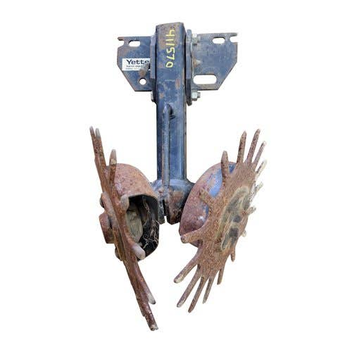 Used Yetter Row Cleaner Assembly fits John Deere 1710 1720 1730 1750 1760 1770 1775NT 1780 1785 1790 1795 7000 7100 7200 7300 fits White fits Kinze Used Yetter Row Cleaner Assembly fits John Deere 1710 1720 1730 1750 1760 1770 1775NT 1780 1785 1790 1795 7000 7100 7200 7300 fits White fits Kinze