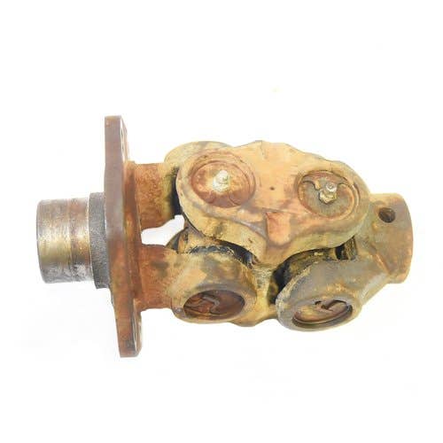 Used Yoke Assembly fits New Holland L781 L783 L785 9845308