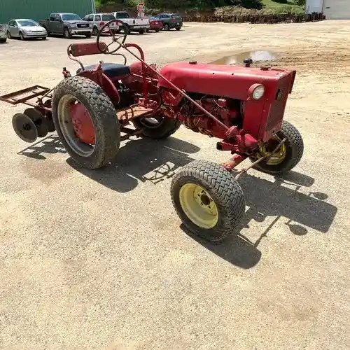 Used International CUB Tractor