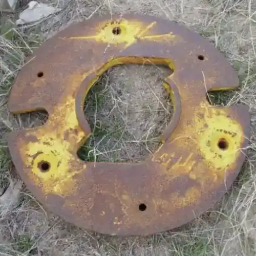 Used Wheel Weight fits John Deere 1120 1630 1830 2020 2030 2130 2350 2355 2550 2555 2950 3055 3130 3150 3155 3255 1640 2040 2140 3040 3140 2955 A3404R