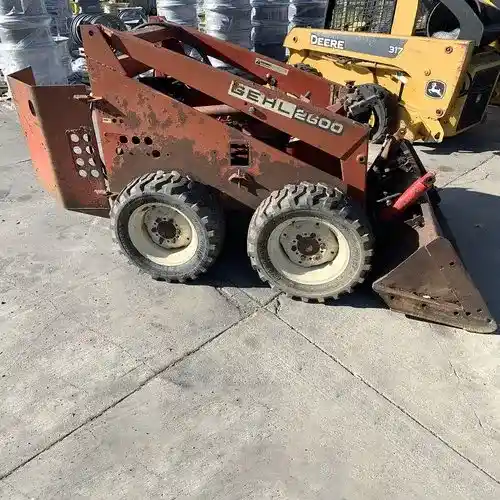 Used Gehl 2600 Skid Steer Loader Parts