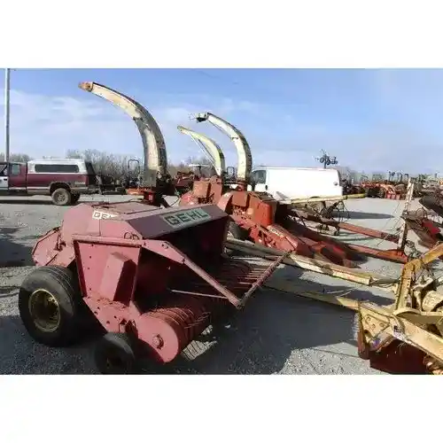 Used Gehl 1000 Harvester Parts