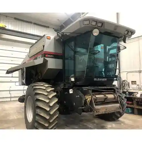 Used 2001 Gleaner R72 Combine Parts