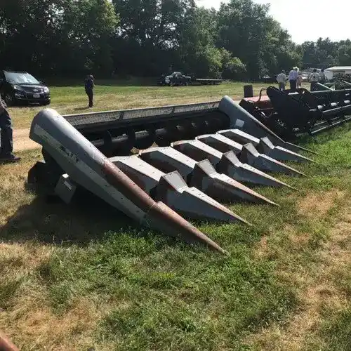 Used Gleaner Hugger Header Parts