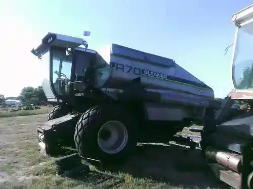 Used Gleaner R70 Combine Parts