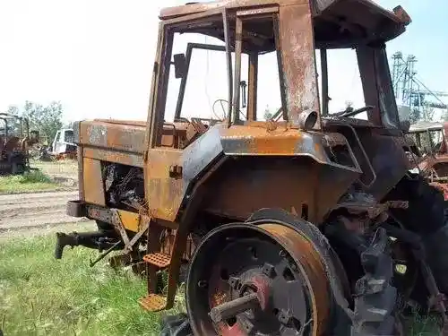 Used International 1086 Tractor Parts