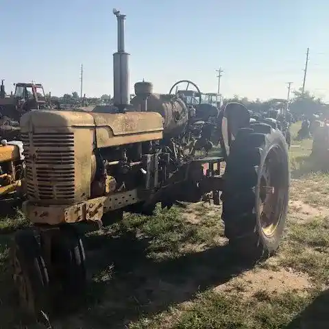 Used International Super M Tractor Parts