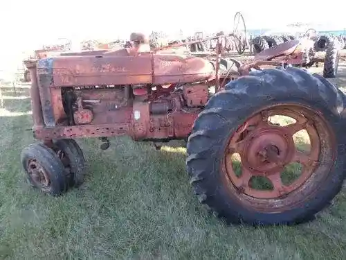 Used International Super M Tractor Parts