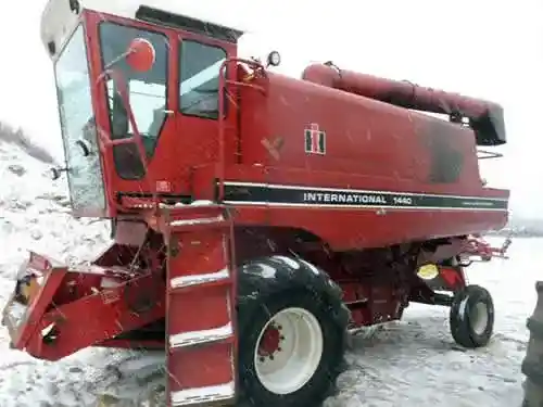 Used International 1440 Combine Parts