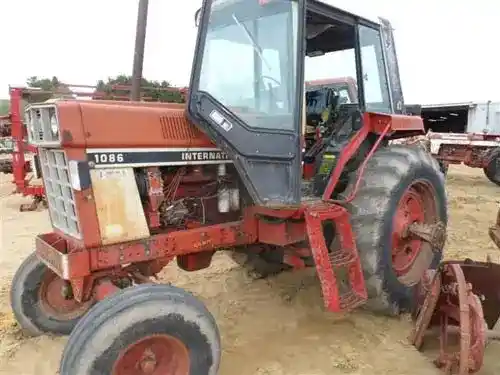 Used International 1086 Tractor Parts