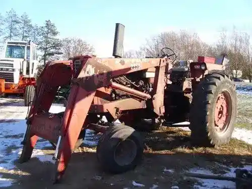 Used International 1026 Tractor Parts