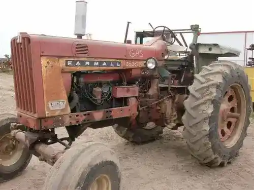 Used International 806 Tractor Parts