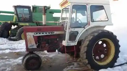 Used International 806 Tractor Parts