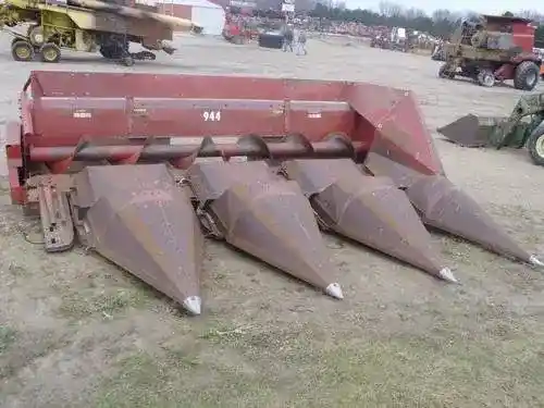 Used International 944 Header Parts