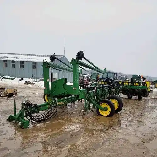 Used 2001 John Deere 1770 Planter Parts