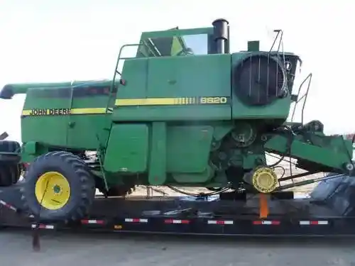 Used 1985 John Deere 8820 Combine Parts