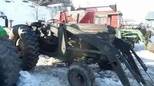 Used John Deere 2940 Tractor Parts