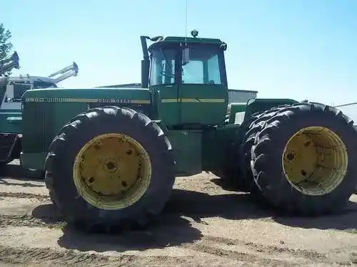 Used John Deere 8850 Tractor Parts