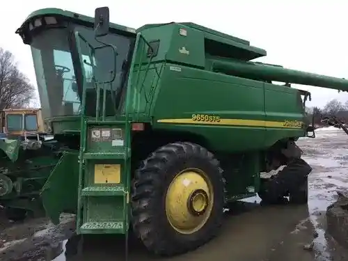 Used 2002 John Deere 9650 Combine Parts