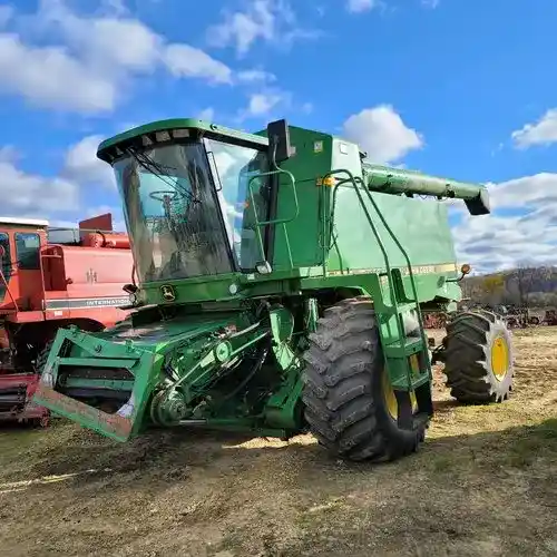 Used 1993 John Deere 9500 SH Combine Parts