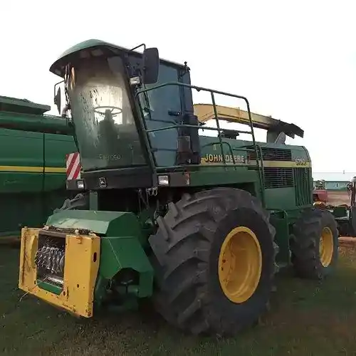Used 1998 John Deere 6750 Harvester Parts