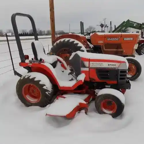 Used Kubota b7300 Tractor Parts