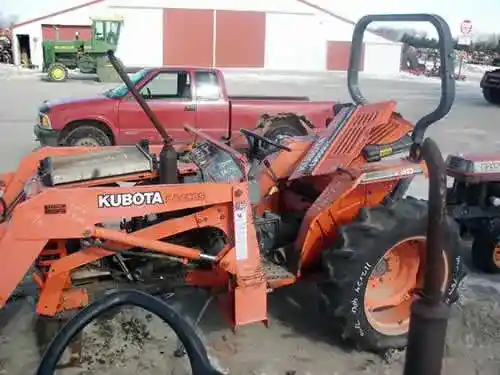 Used Kubota L3000 Tractor Parts