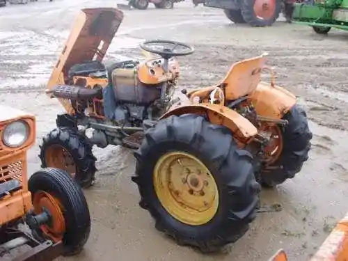 Used Kubota B6100 Tractor Parts