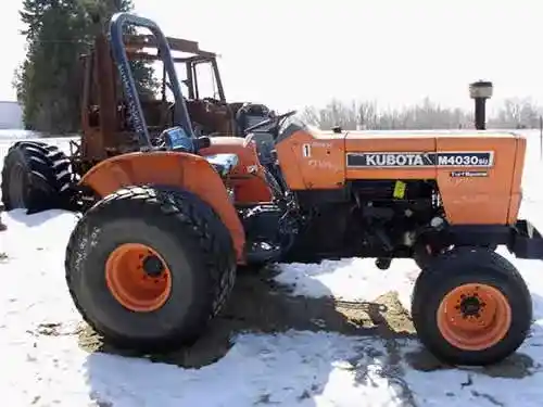 Used Kubota m4030 Tractor Parts