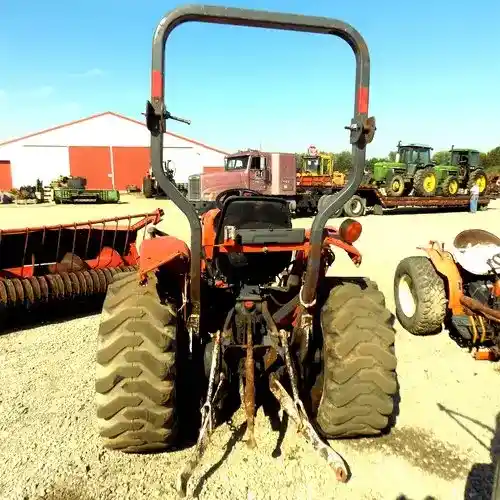 Used Kubota l2501 Tractor Parts