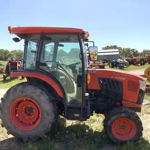 Used Kubota l4060 Tractor Parts
