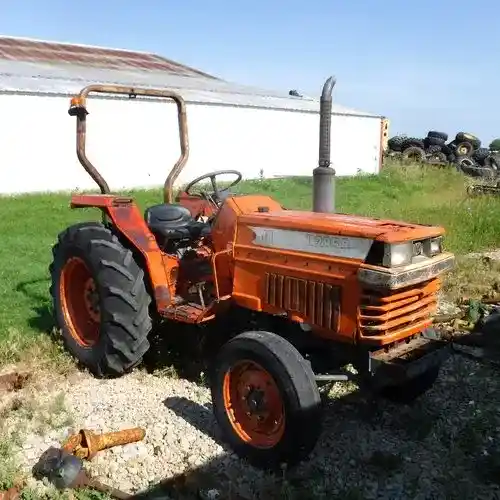 Used Kubota l2850 Tractor Parts